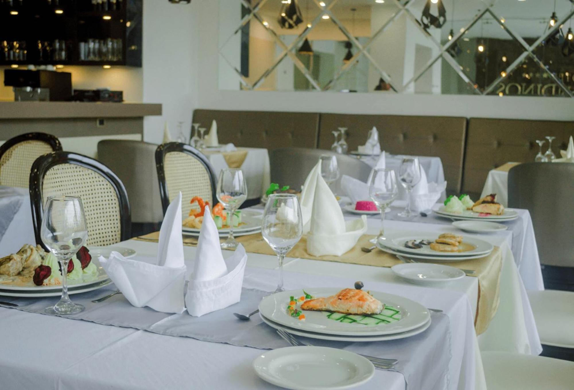 Hotel Andinos Plaza Florencia エクステリア 写真